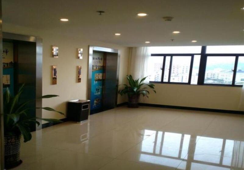 Отель 7 Days Inn Shenzhen Baoan Shiyan Branch