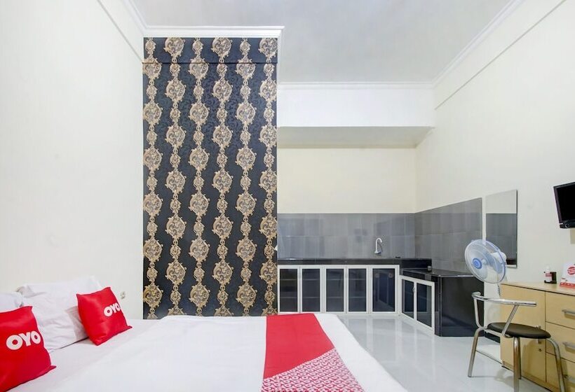 هتل Super Capital O 90151 Guest House 180