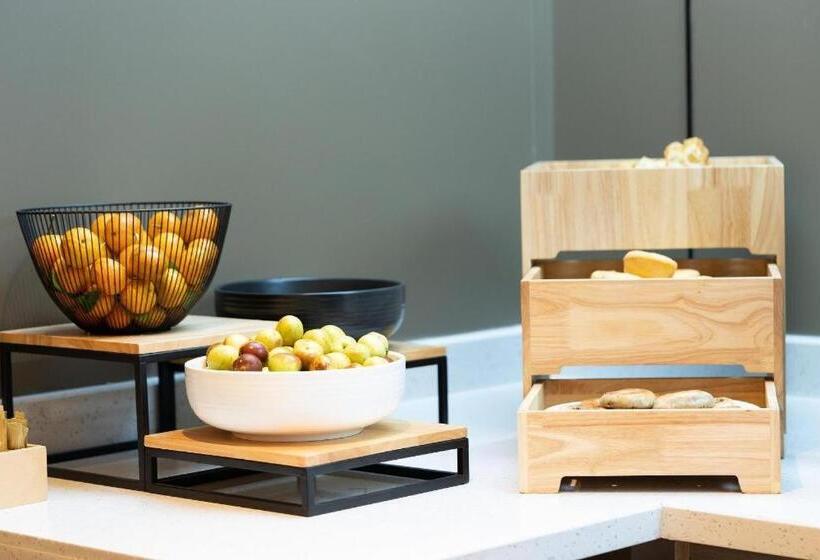 Hanting Hotel Shaoguan Xihe Bus Station