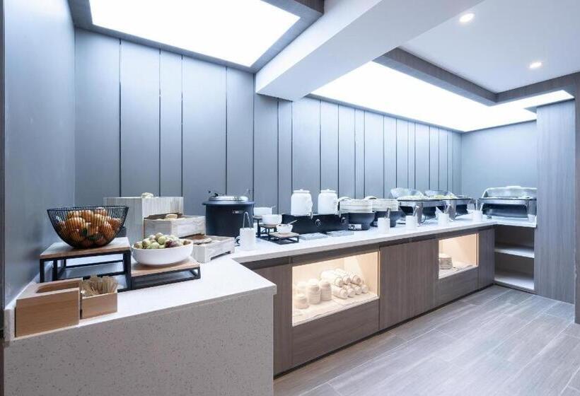 Hanting Hotel Shaoguan Xihe Bus Station