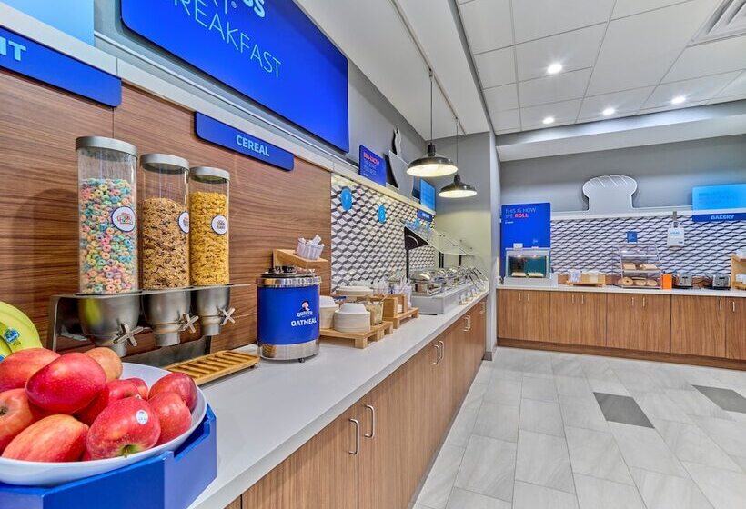 هتل Holiday Inn Express   Huntsville Space Center, An Ihg