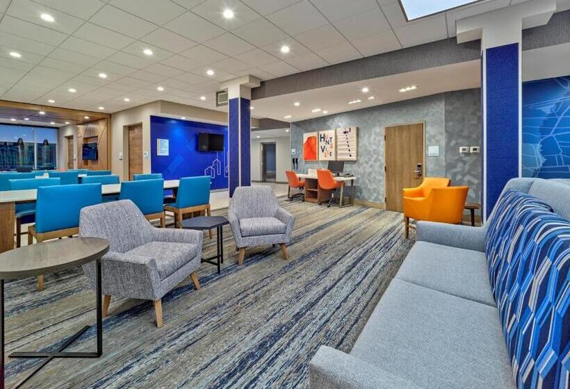 هتل Holiday Inn Express   Huntsville Space Center, An Ihg