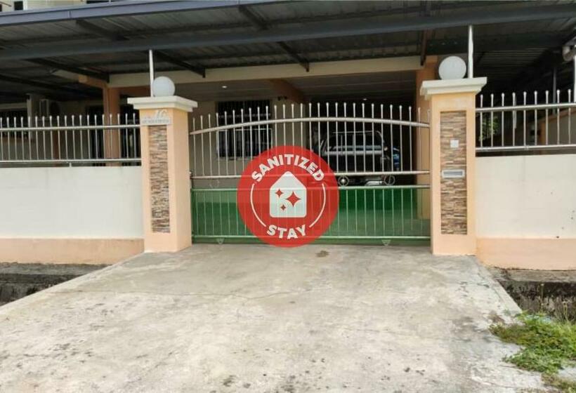 فندق Oyo 90310 E Homestay Permai Timur