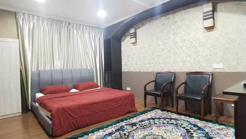 فندق Oyo Home 90372 Greybirds Hostel
