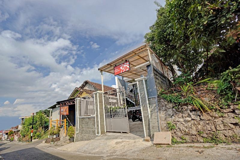 هتل Villa Dua Dua By Oyo Rooms