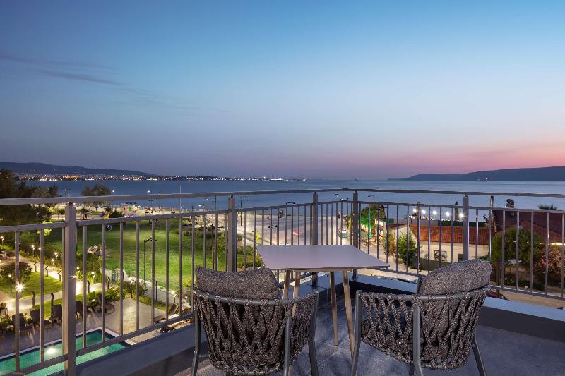 هتل Doubletree By Hilton Canakkale
