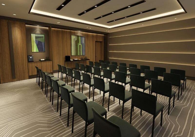 هتل Doubletree By Hilton Canakkale