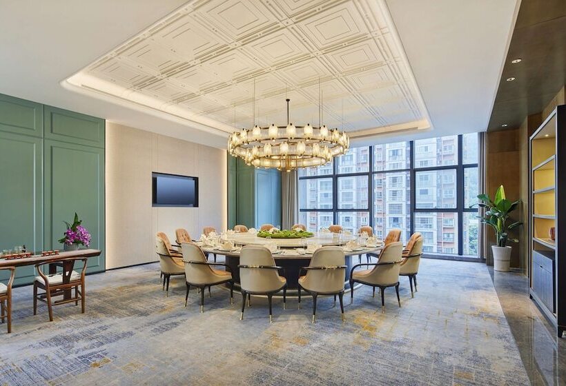 Отель Doubletree By Hilton Ya'an