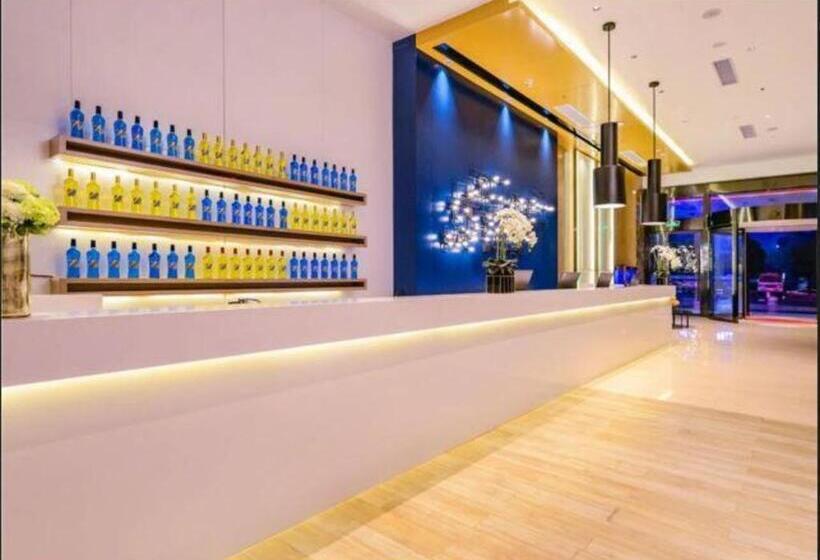 Echarm Hotel Guiyang Longdongbao International Airport Outlets