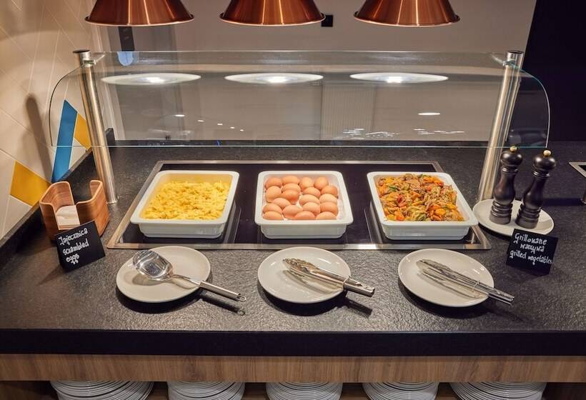 בית מלון כפרי Hampton By Hilton Poznań Swarzędz