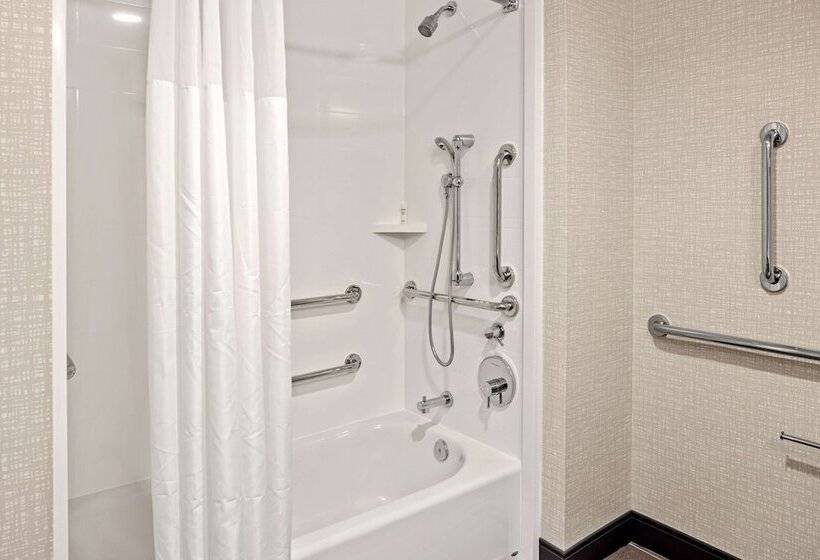 호텔 Hampton Inn & Suites Cincinnati West