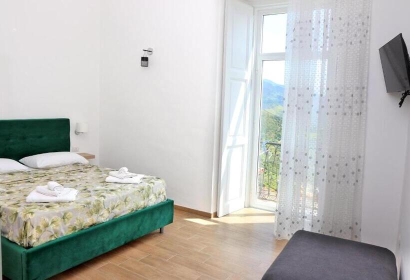 تختخواب و صبحانه Antares Rooms