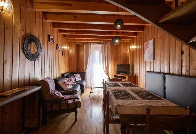 Bed and Breakfast La Cabane Du Petit Tour