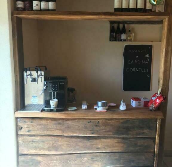 Отель Agriturismo Cascina Cornelli