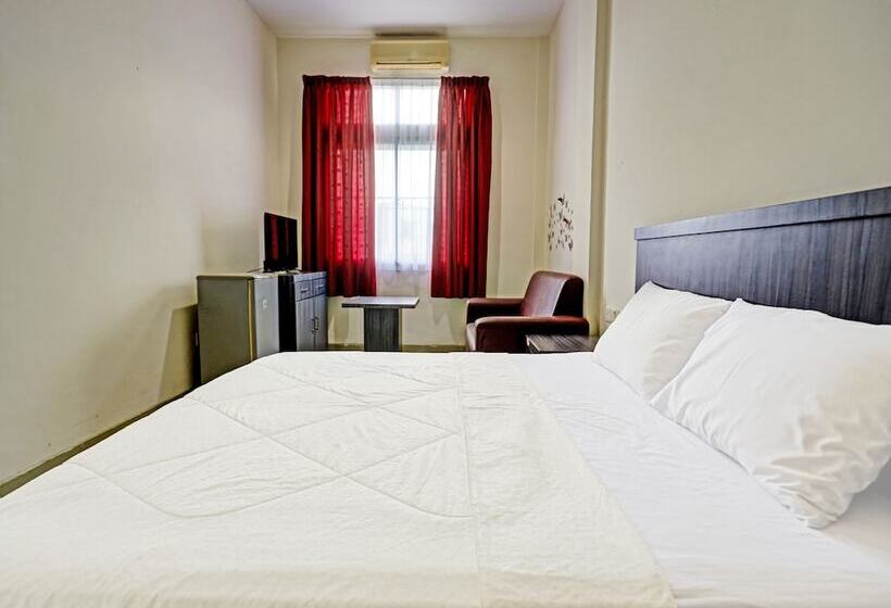 هتل Collection O 91484 Lai Lai Apartment