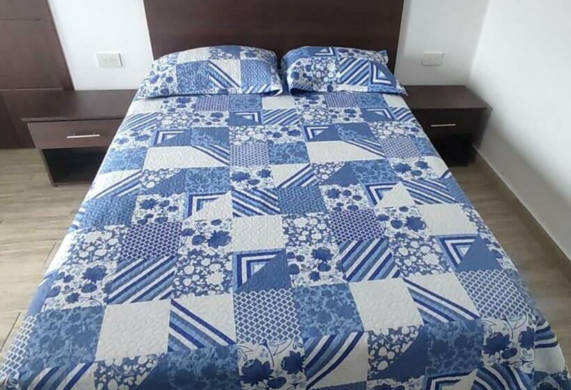 Отель Hostal Paris