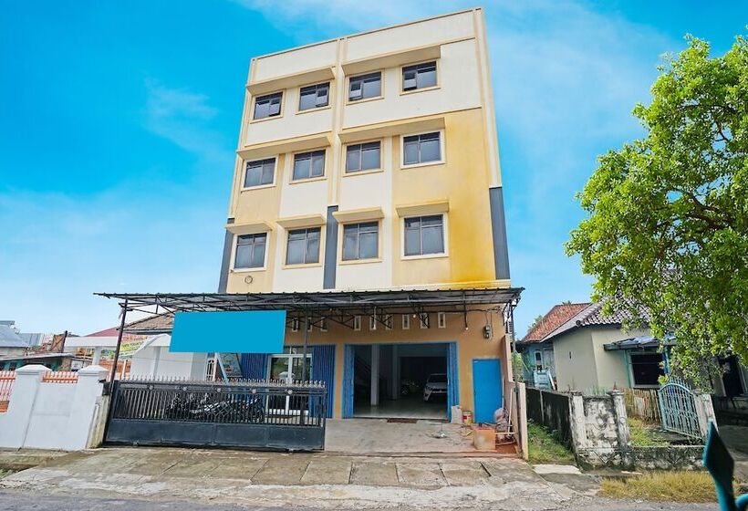 호텔 Oyo 91559 Kost Bangau Syariah