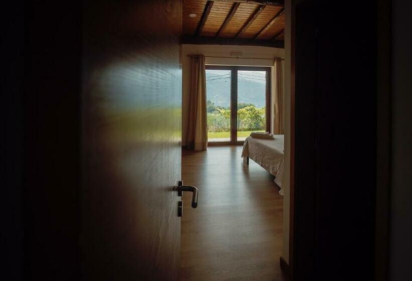 Assento Do Cávado By House And People