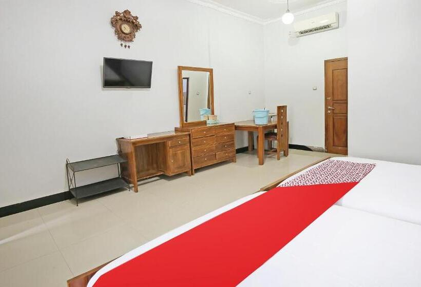 هتل Collection O 91449 Griya Ampenan Residence