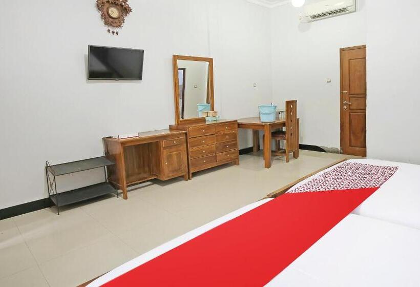 هتل Collection O 91449 Griya Ampenan Residence