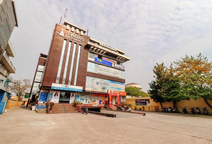 בית מלון כפרי Paras Tower