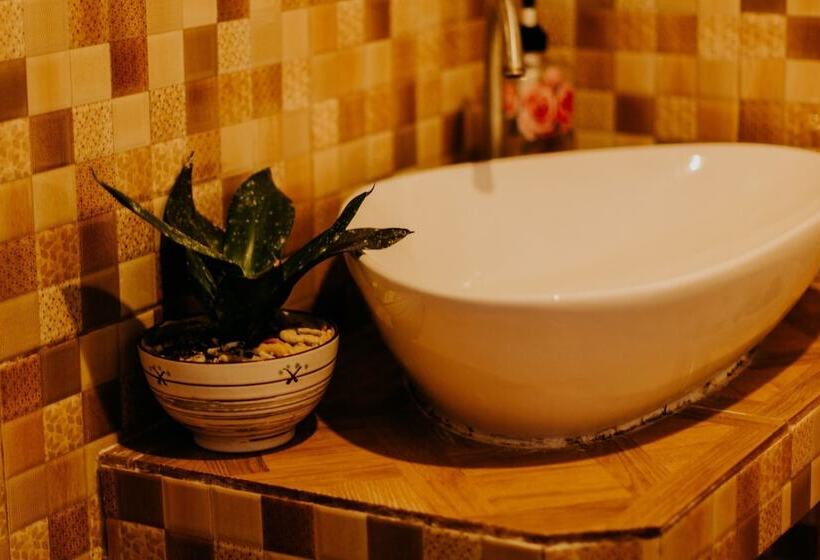 Marina Breeze Resort