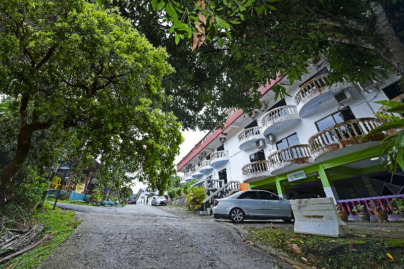 Oyo 90565 Teresek View Motel