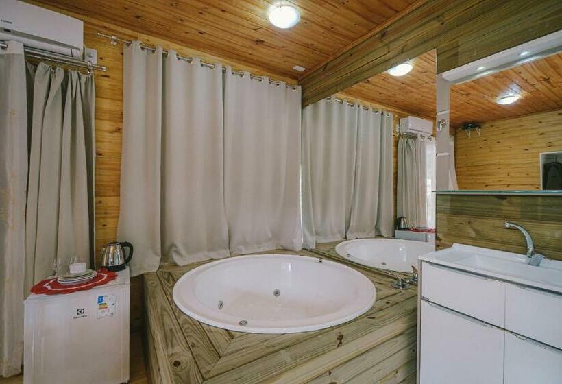 بنسيون Pousada Suite Avencal