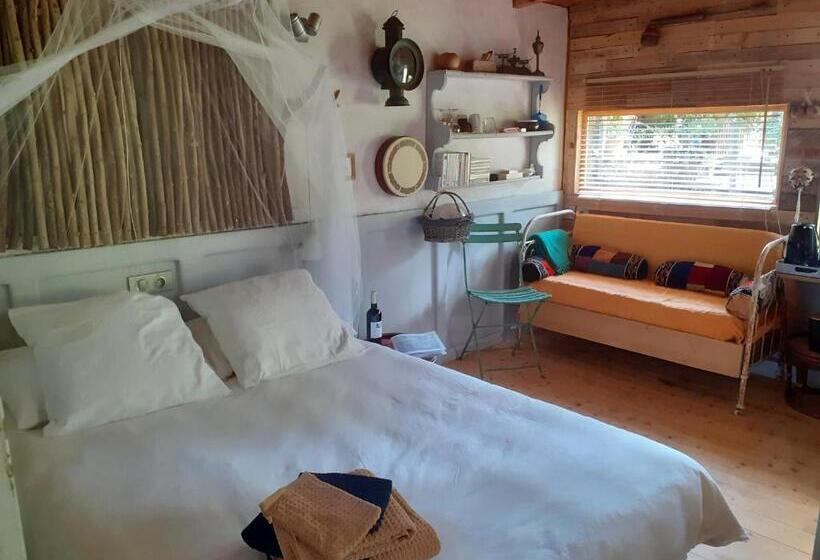 住宿加早餐  La Cabane De L Oiseau