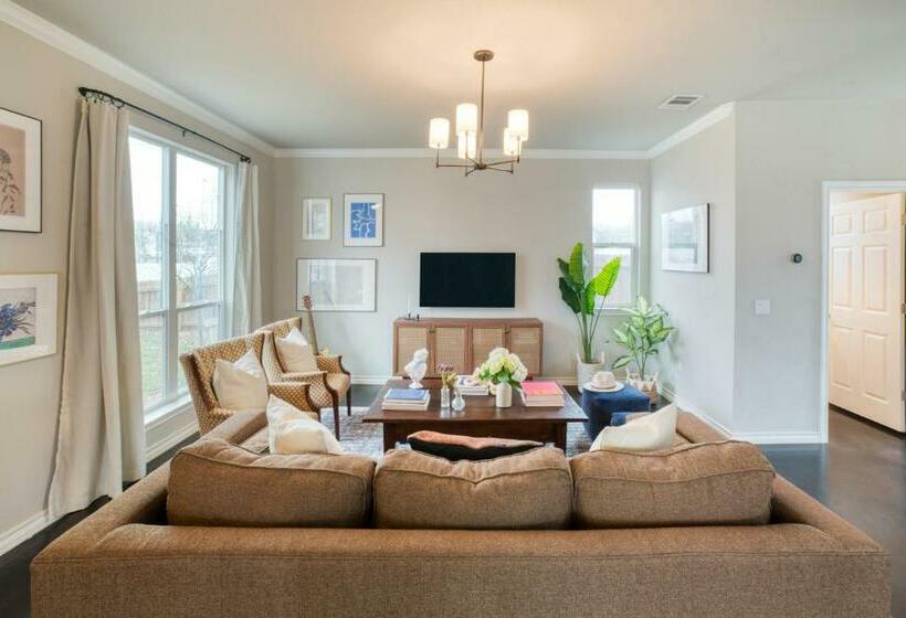 Lady Bird By Avantstay Great Location In Austin W Large Yard Fire Pit