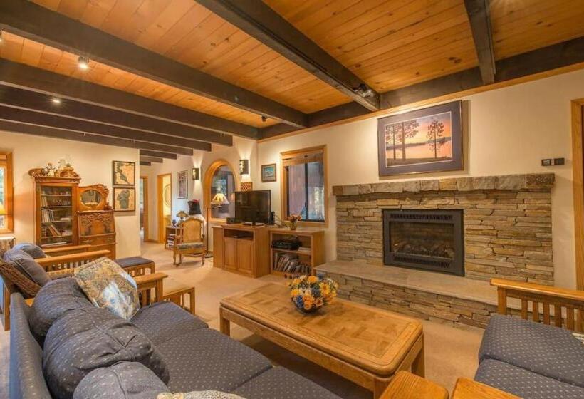 Musketeer By Avantstay Family Friendly Home In Tahoe Swiss Village