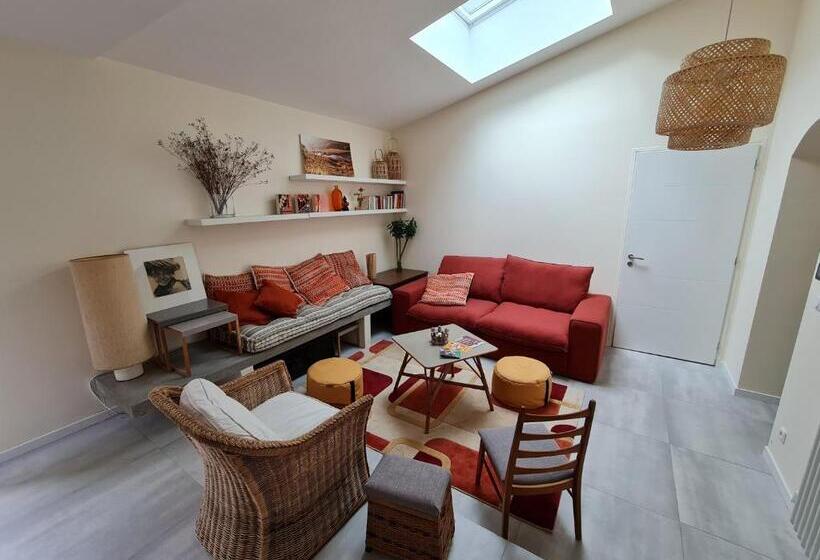 پانسیون Le Saint Christophe   Mairie D Aubervilliers Ligne 12