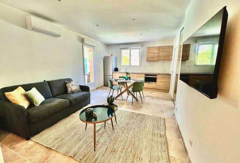 Studio With Garden   Pauseto West 4   2 Min From Beach