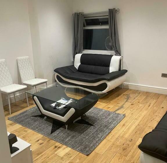 Tee S Apartments