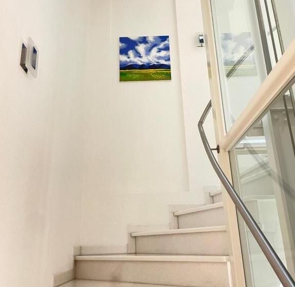 Art Hotel House One