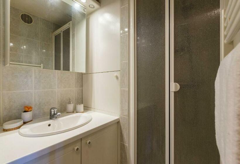 View Sur Arly E10   Happy Rentals