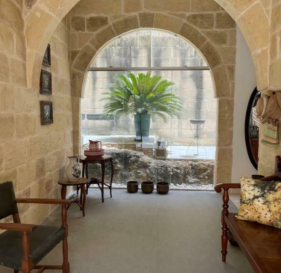 Naspli Qala Gozo