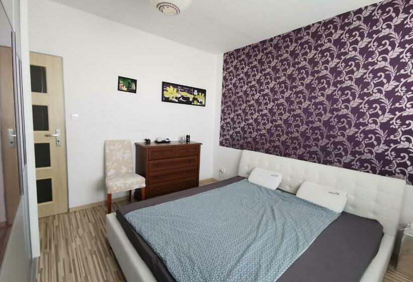 Zvolen Apartment /3 Izbový Byt