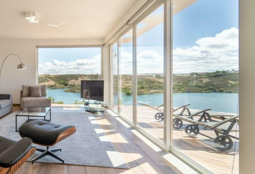 Arrifana Lake House   Premium Views
