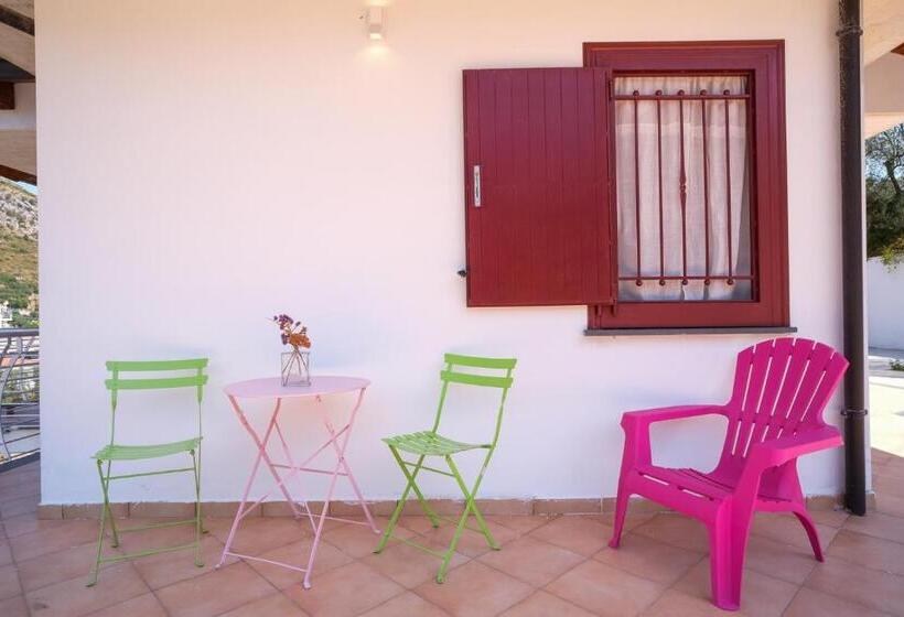 مبيت وإفطار Villa Luce