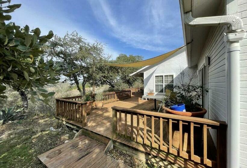Bed and Breakfast West 1077 Guest Ranch Live Oak