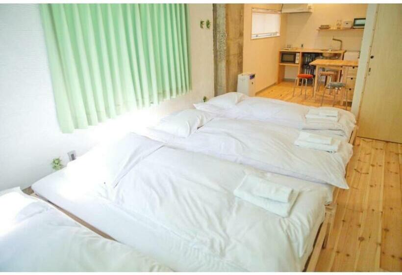 پانسیون Konyamachi Guest House Kuku Vacation Stay 80155v