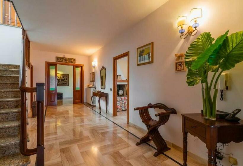 Пансион The Rosa S Luxury House