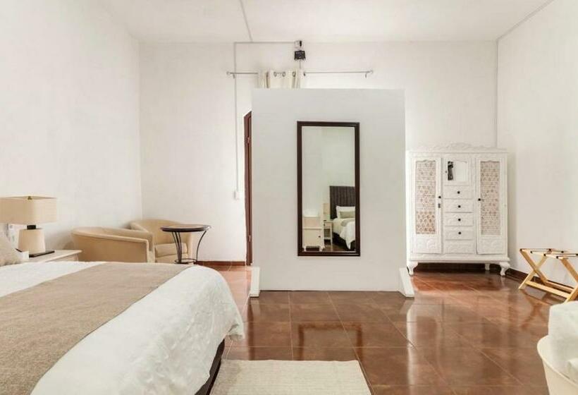 Suite Copal