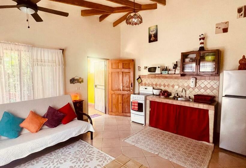 Отель The Inner Light Yoga Lodge