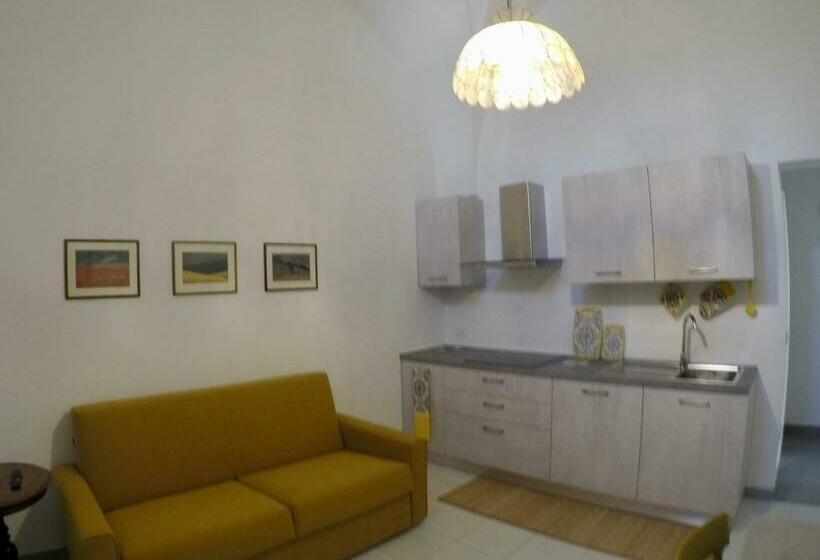 Intermezzo 2 Located In The Center Of Salento Equidistant From The 2 Seas