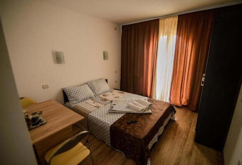 بنسيون Vila Onasis