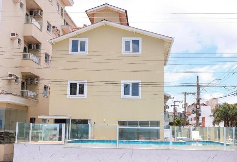 هتل Pousada Roberto Monteiro   Frente Mar