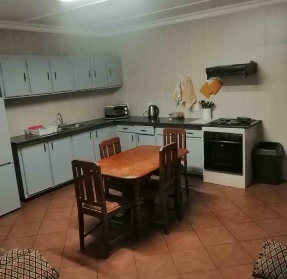 پانسیون House Ebenezer