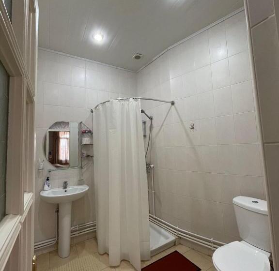 پانسیون Najaryan’s Family Guest House